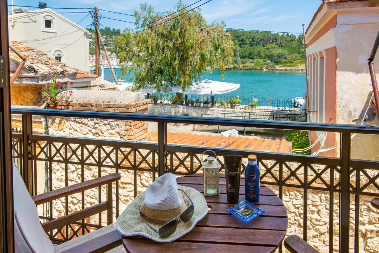 Nina Apartment Gaios Bagian luar foto