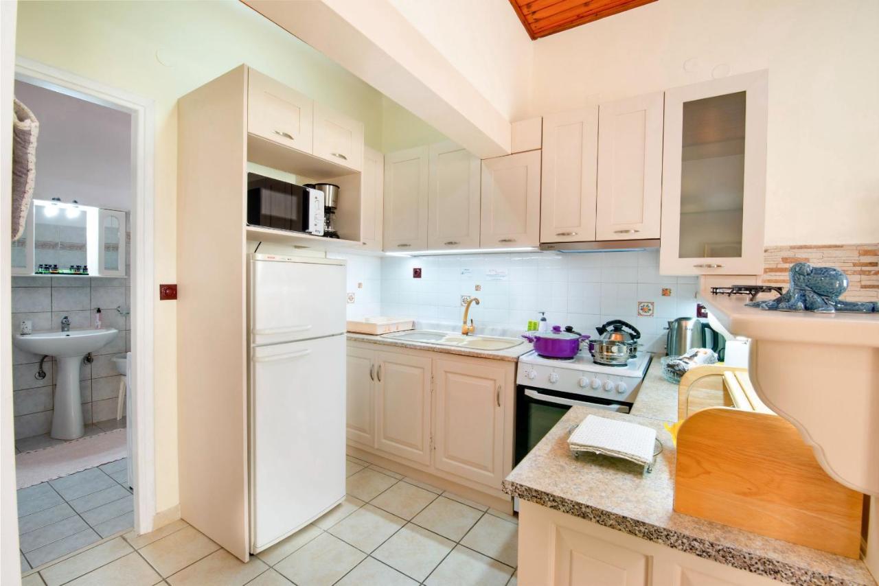 Nina Apartment Gaios Bagian luar foto